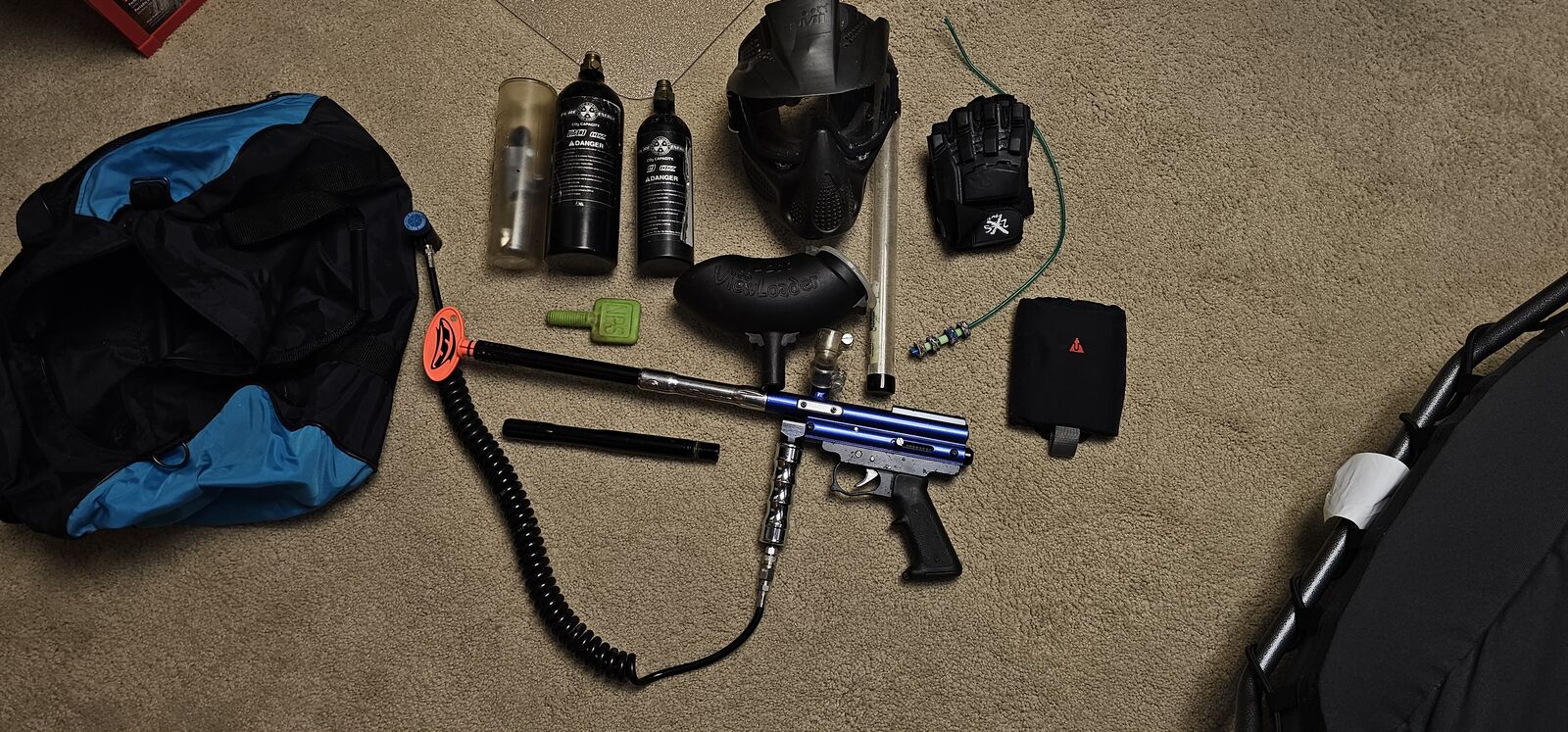 Spyder Paintball gun and accessories