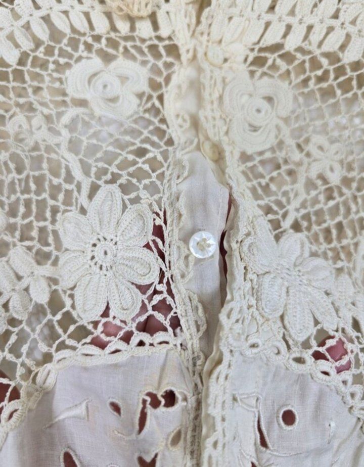 Main image 12