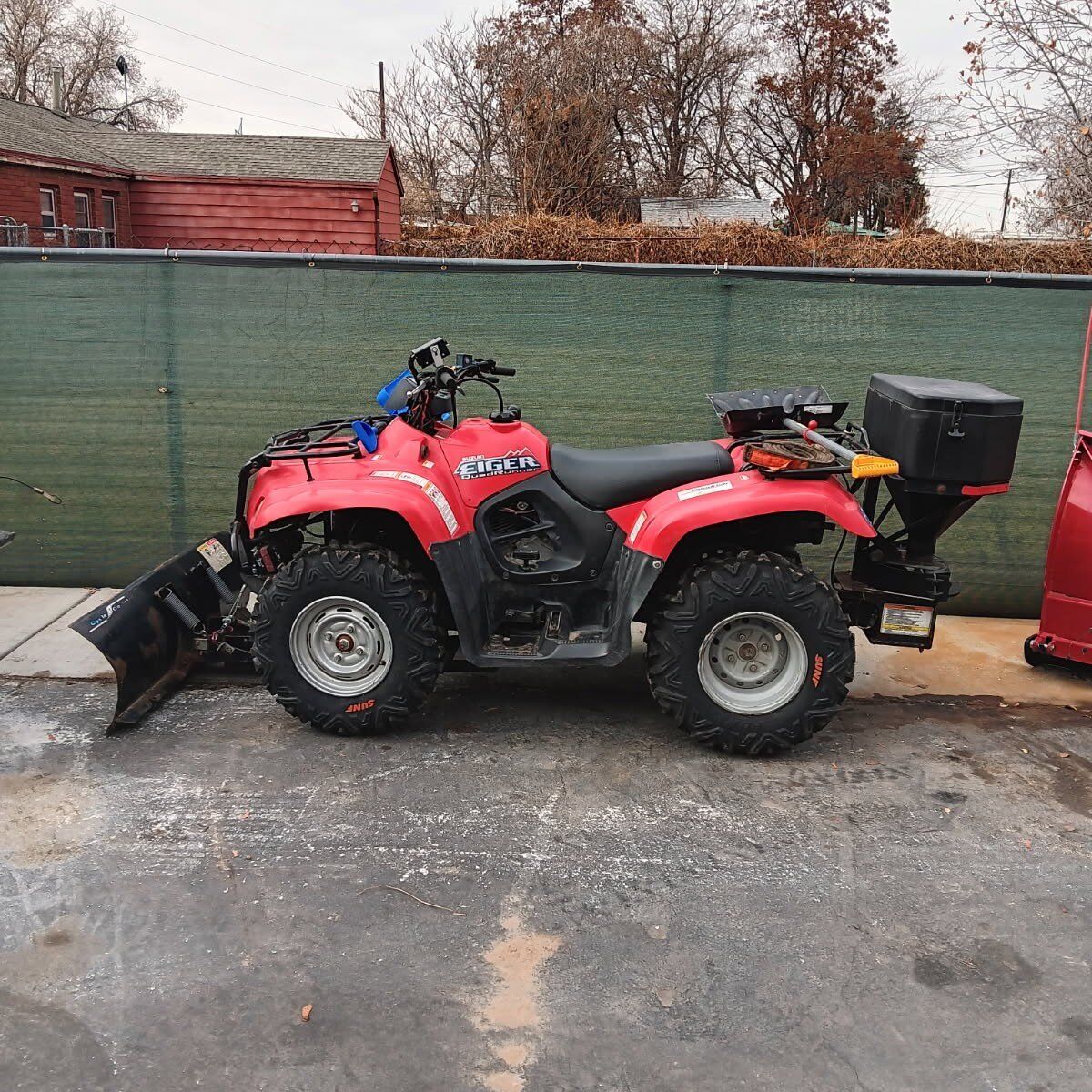 2007 suzuki  asking pric is $2,800