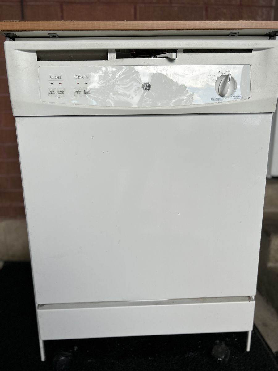 GE Portable Dishwasher - White, Roll-Over Style, Works Great