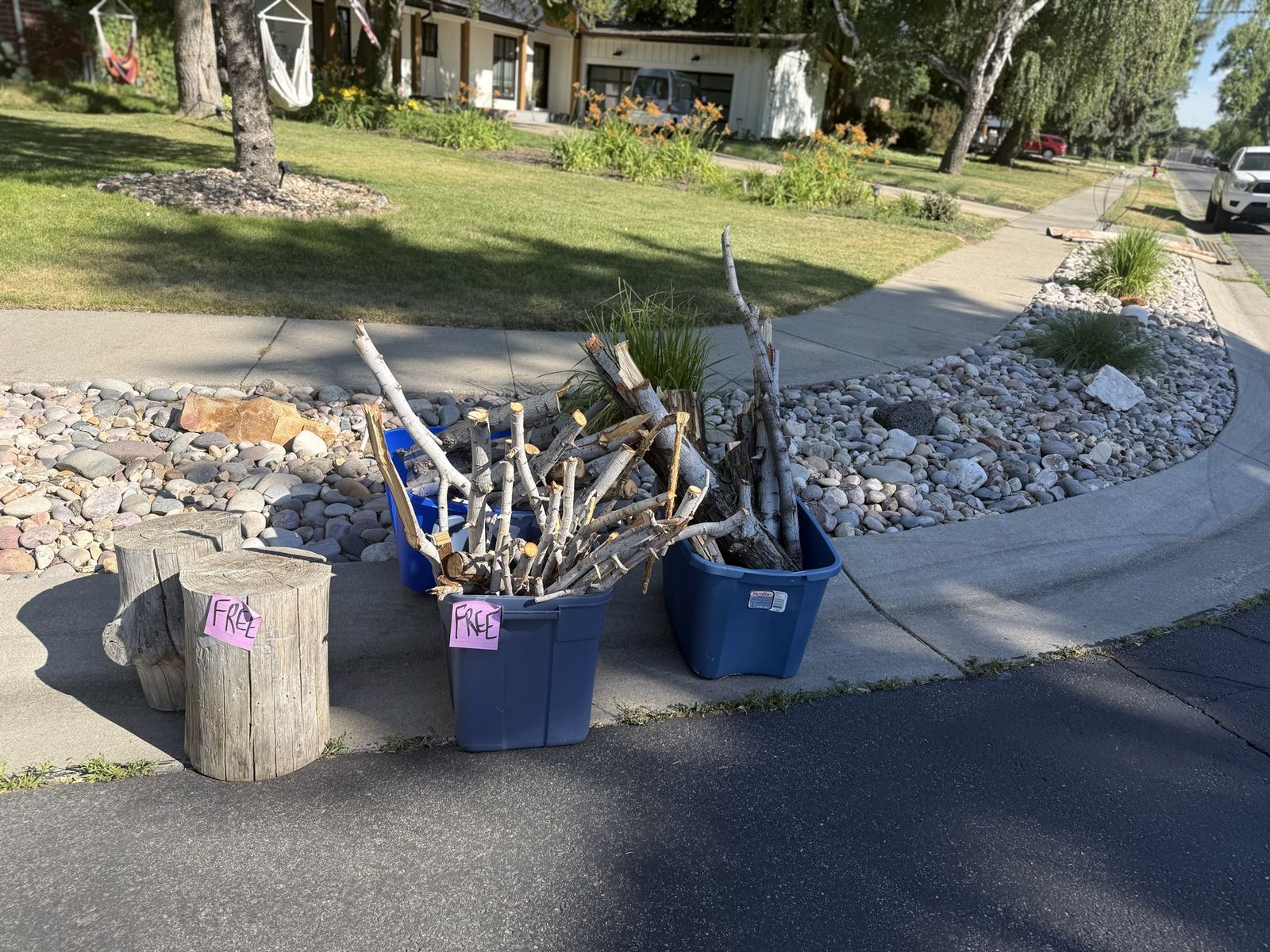 FREE: Rustic Wooden Chairs & Firewood/Branches for Kindling/Crafts - Great for DIY!