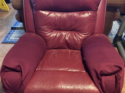 Leather recliner