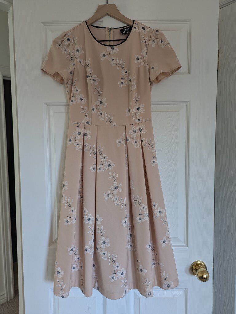 Beautiful vintage dress