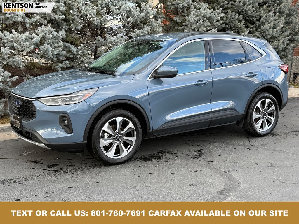 2025 Ford Escape Platinum