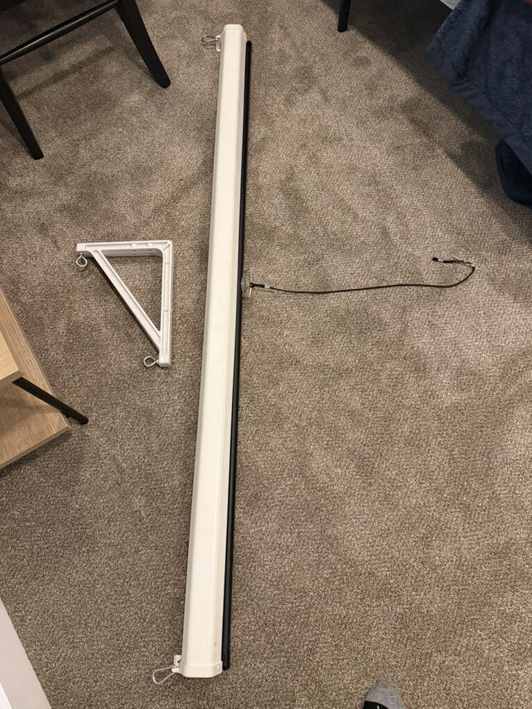 Pull Down Projector Screen