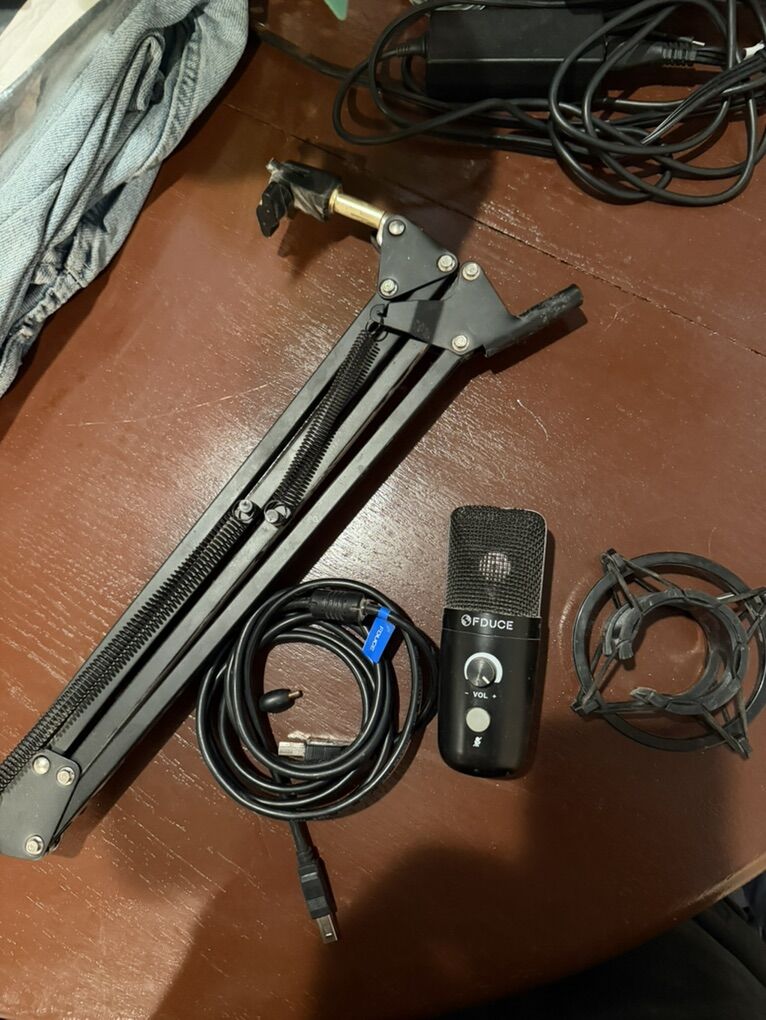 Fduce Microphone