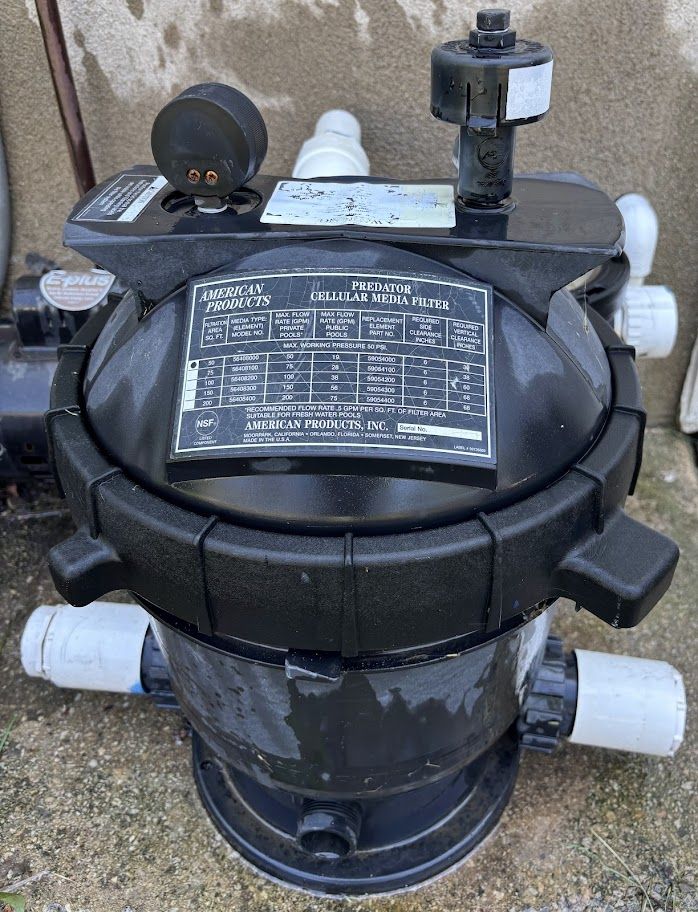 Spa/pool pump and filter