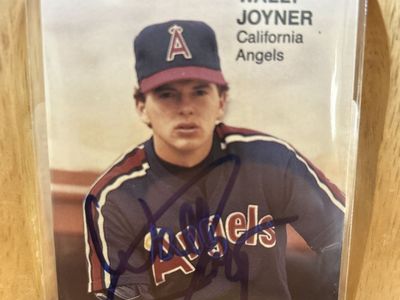 1988 Wally Joyner California Angels Autograph Baseball Card Hand Signed Baseball Card BYU Cougars Superstar