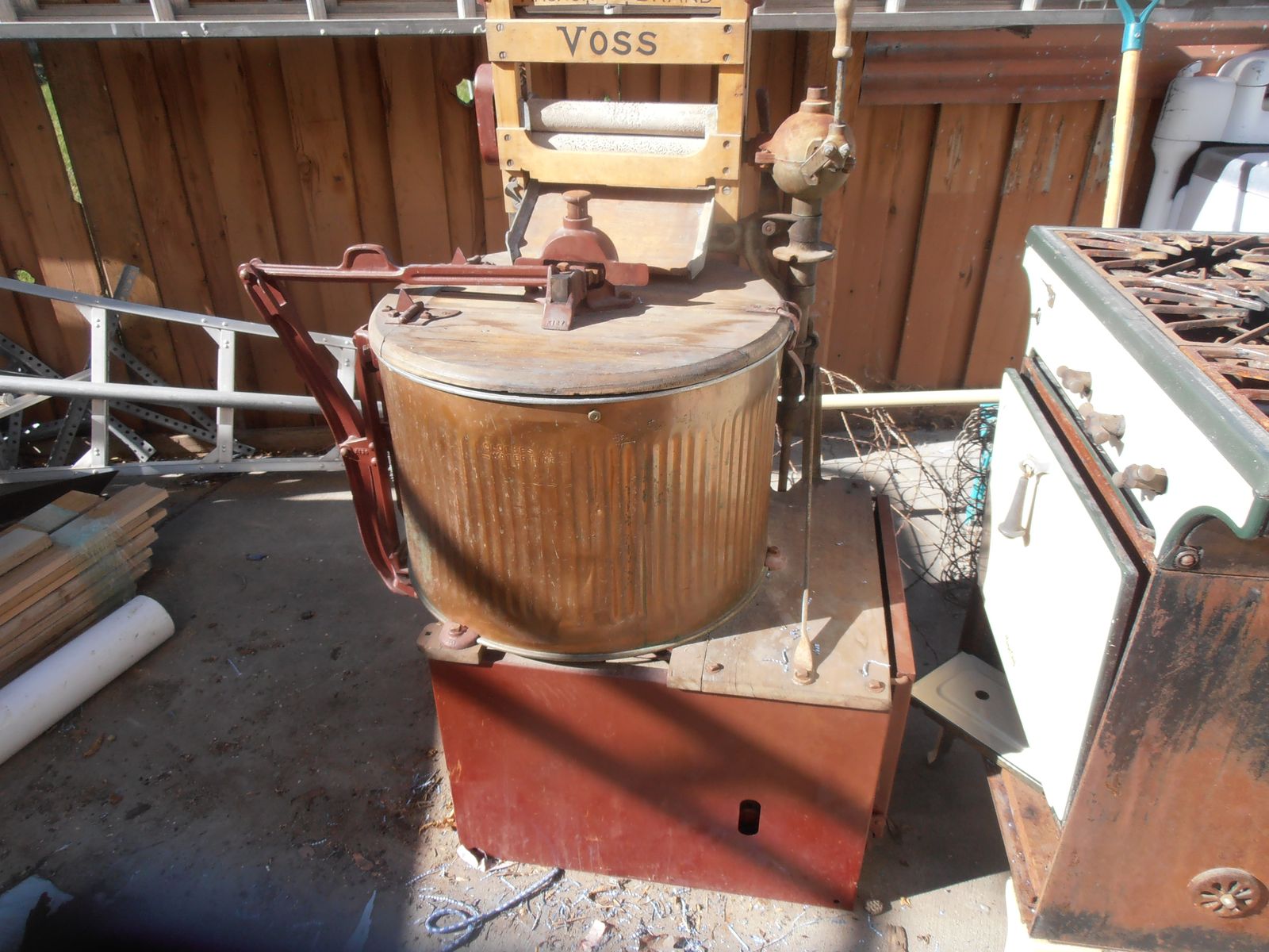 1925 VOSS clothes washer