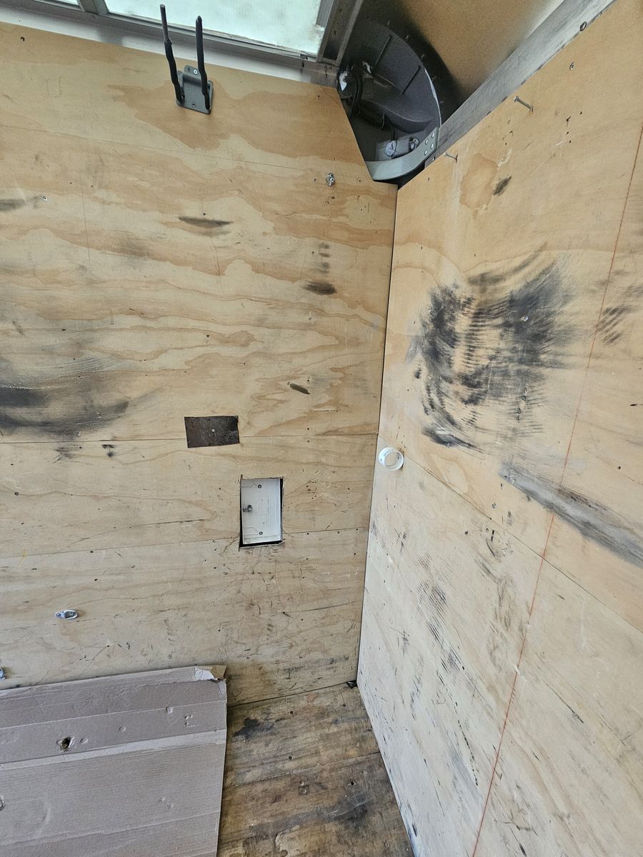 Main image 11