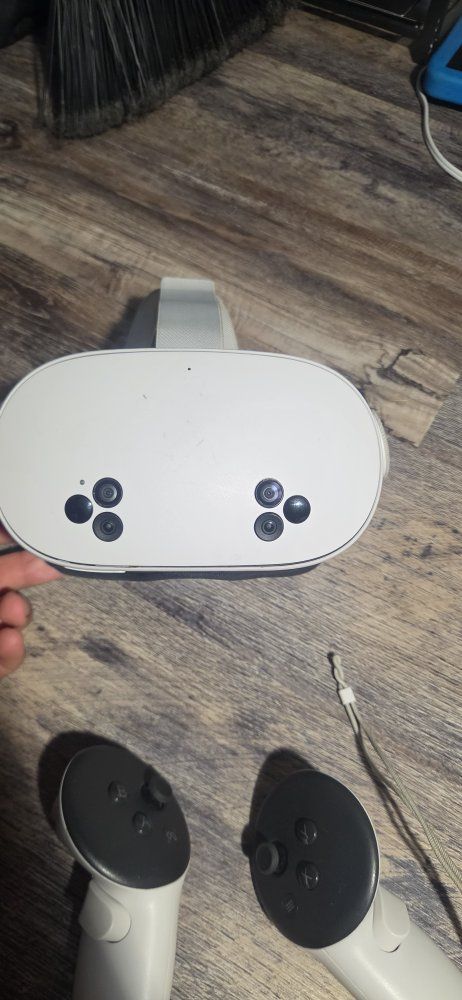 meta quest 3 vr headset with batman game