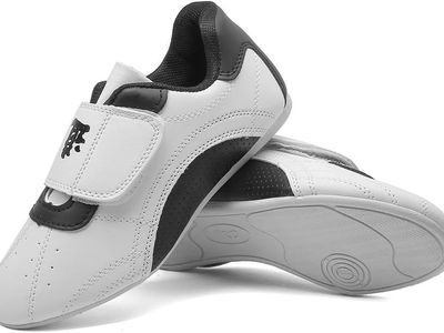 MSMAX Taekwondo Shoes (Boys 12) Light Weight Boxing Karate Kung Fu Tai Chi Training Sneakers