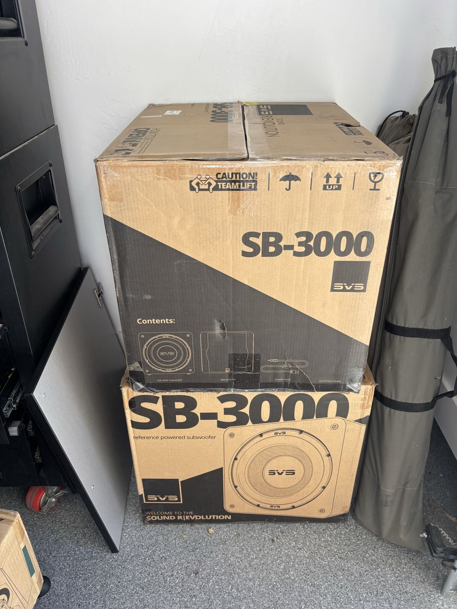 SVS SB-3000 Reference Powered Subwoofer - New in Box. Pair available