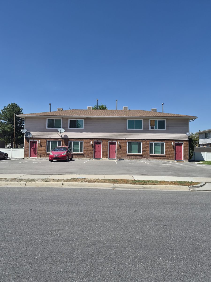 Tiffany Town  Apt in Midvale for Rent