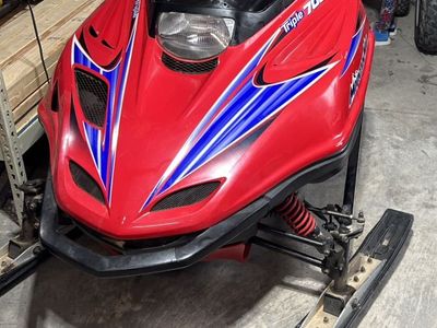 1998 Polaris Snowmobile