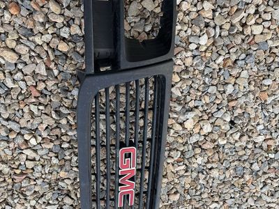 GMC Savana Chevrolet Express Body Parts 03-26