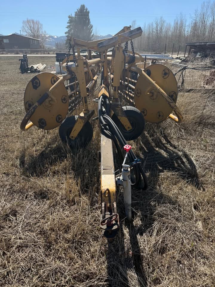 Vermeer R23 Hay Rake