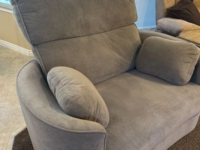 Extra Large Power Recliner Chair with USB Charging Port