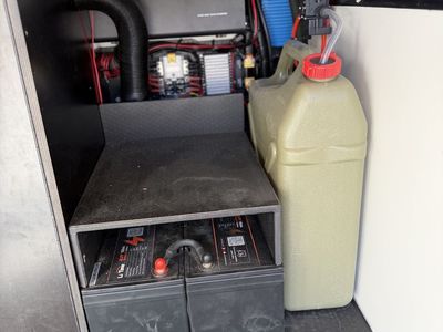 eMoto dirt bike trailer with charging system