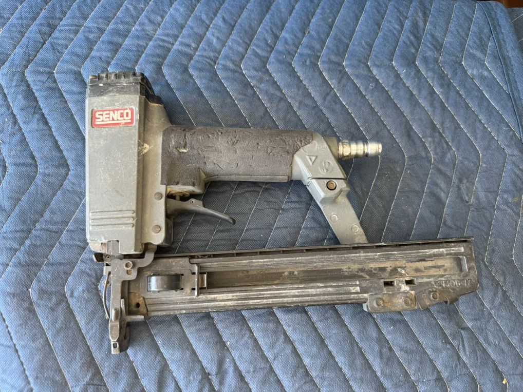 Main image 7