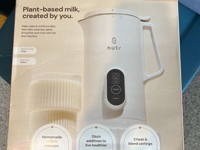Nutr Milk Maker Plant-Based Milk Machine NUTR-MACHINE White 500W for Homemade Milks