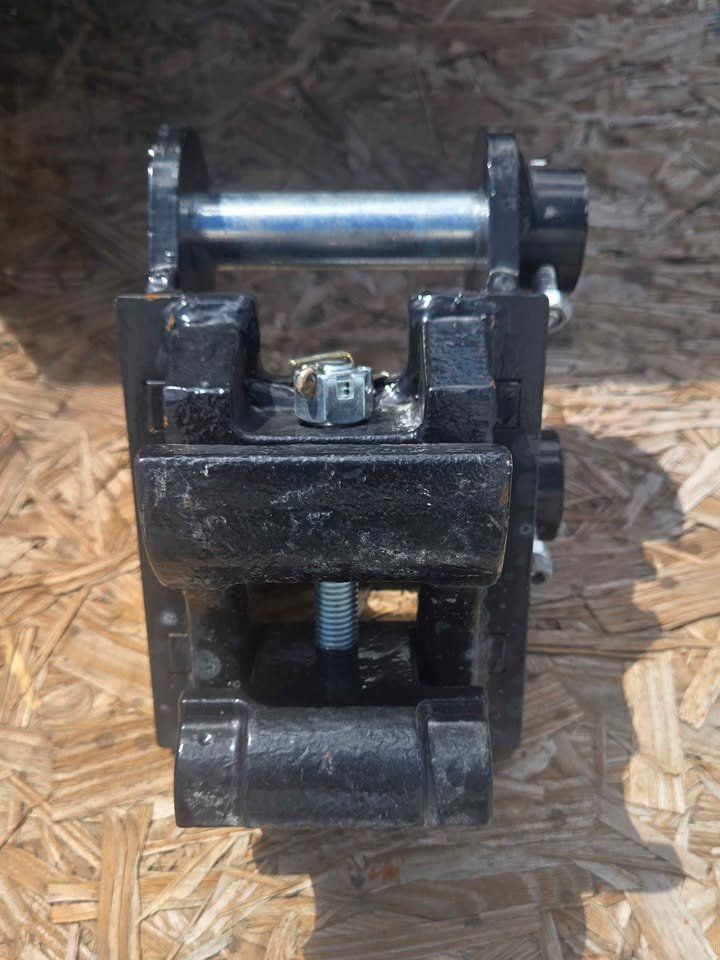 Main image 5