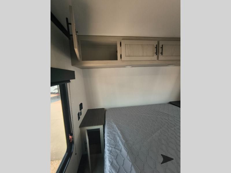 Main image 15
