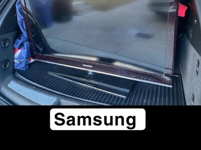 40 inch Samsung tv and remote