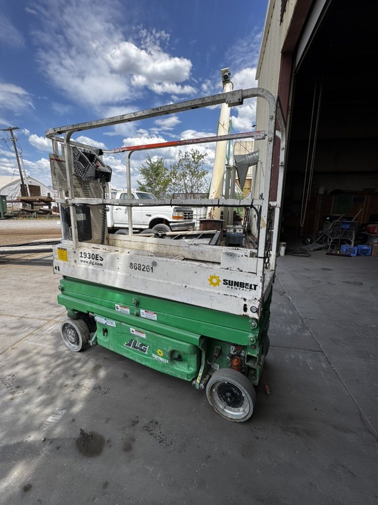 JLG 1930 Narrow Scissorlift