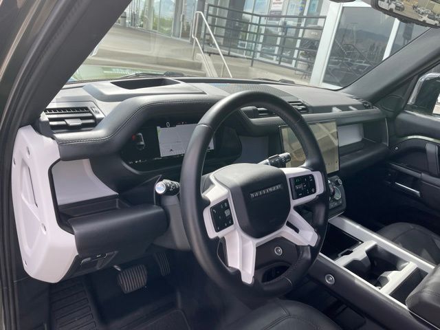 Main image 6