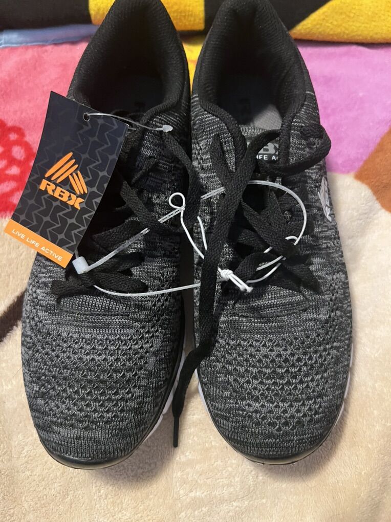 RBX  Mens Shoe size 9  New Never Worn