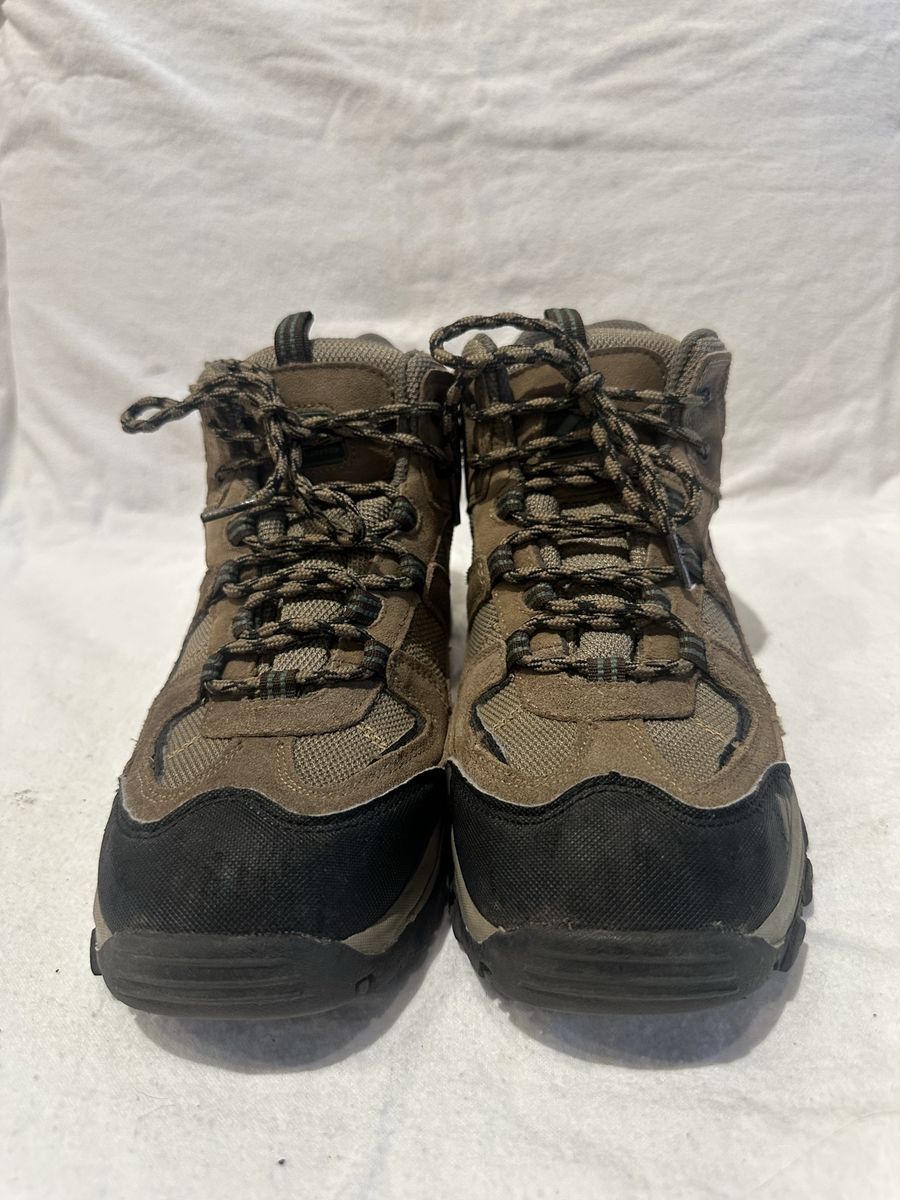 Outland youth size 6 beige/black trim WP mid hiking boots