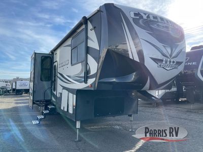 Used 2017 Heartland Cyclone 4005