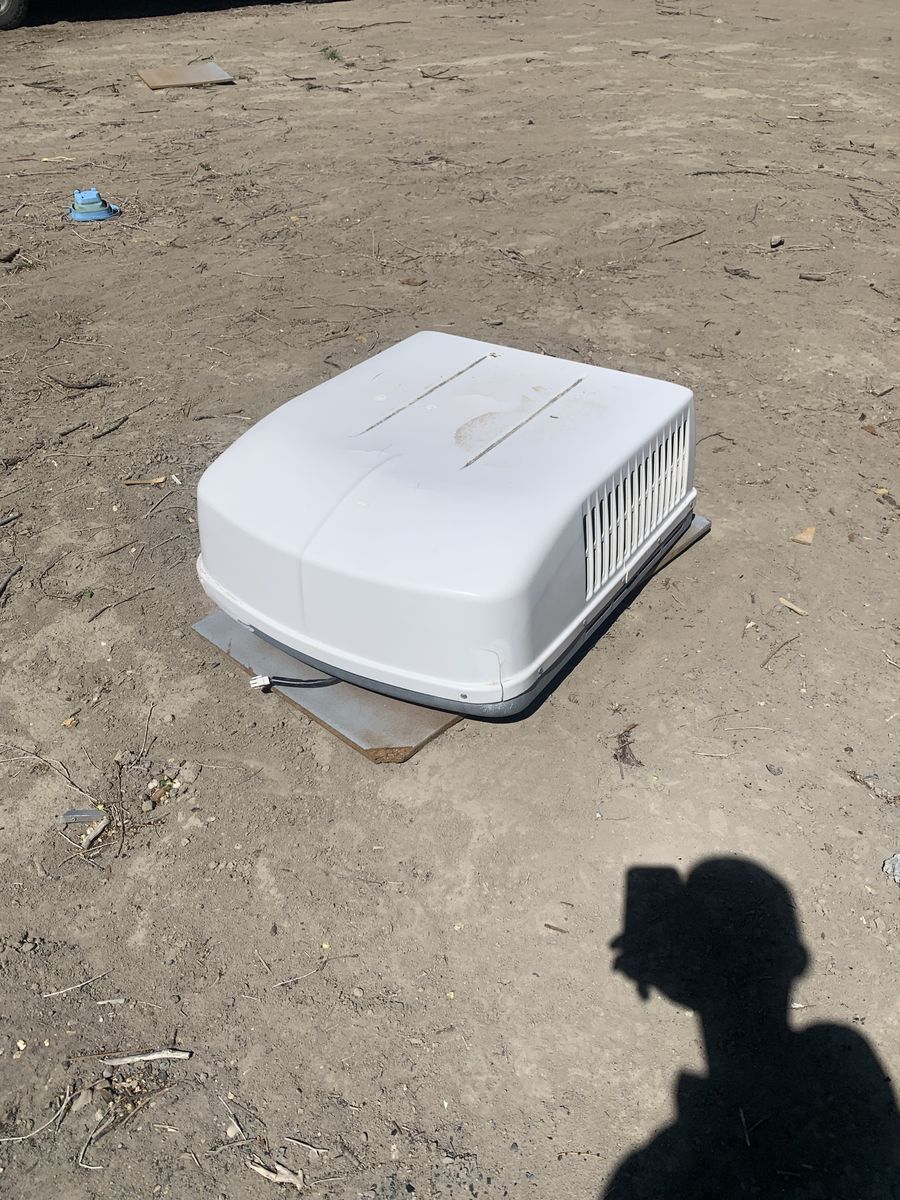 Rooftop RV/Camper A/C unit 29 Amp Duo-Therm