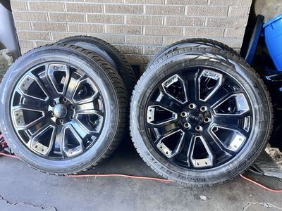 2024 GMC Yukon Denali Sierra Wheels Tires 6x5.5