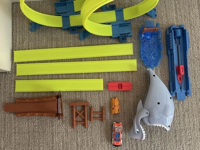 Hot Wheels Shark attack