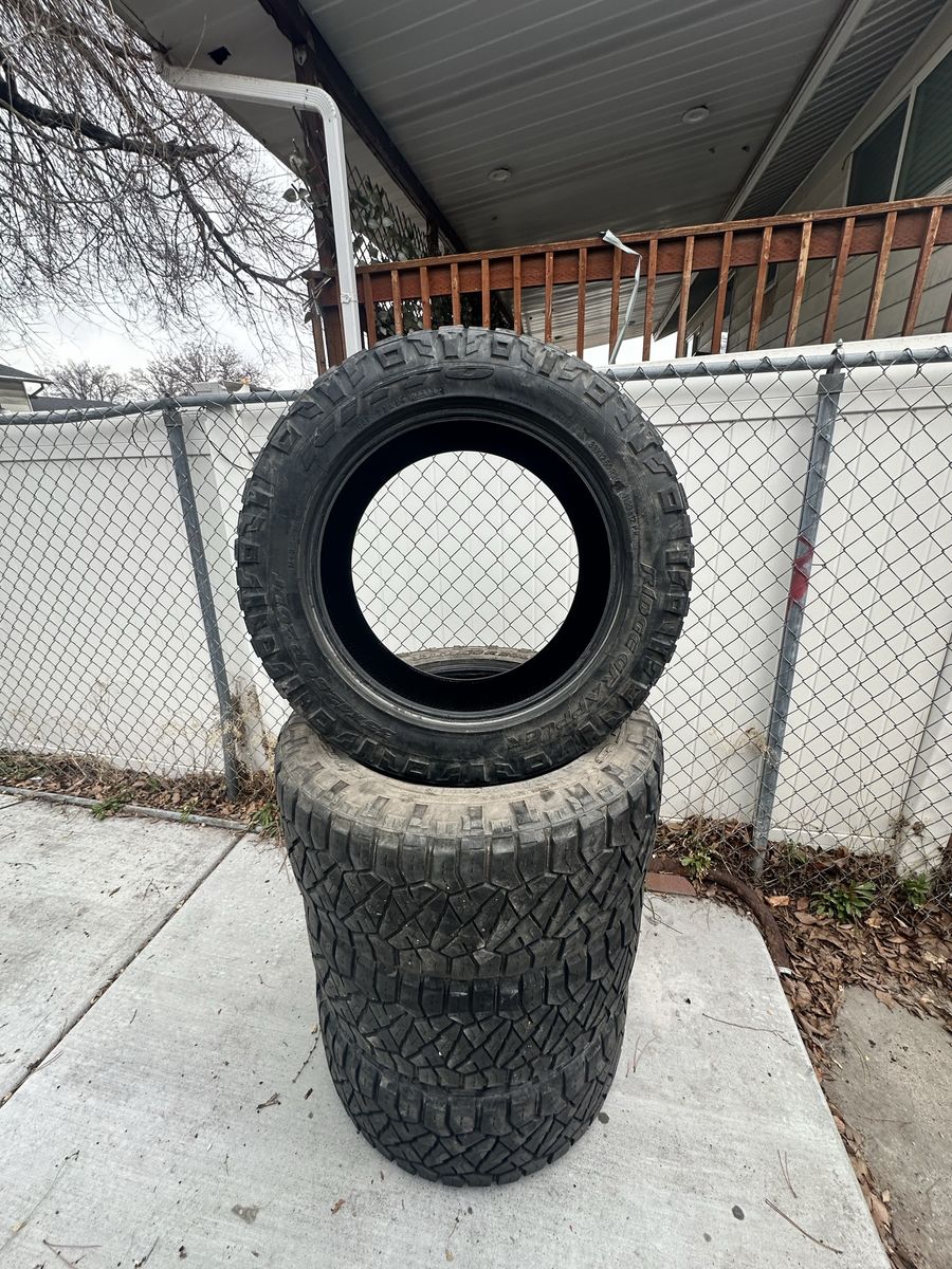 Nitto Ridge Grappler 33/12.5/20R
