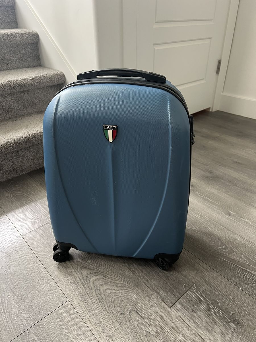 Tucci Carry-On Spinner Suitcase Blue Hard Shell
