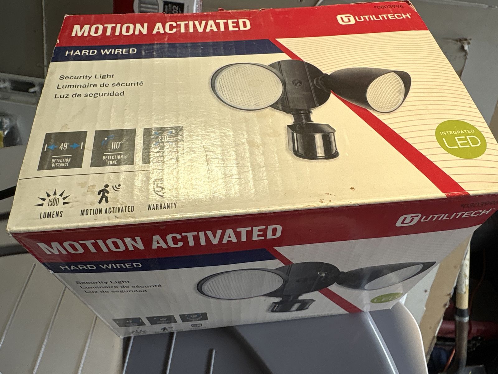Utilitech Motion Activated Hard Wired Security Light - 1500 Lumens, 110° Detection, Integrated LED