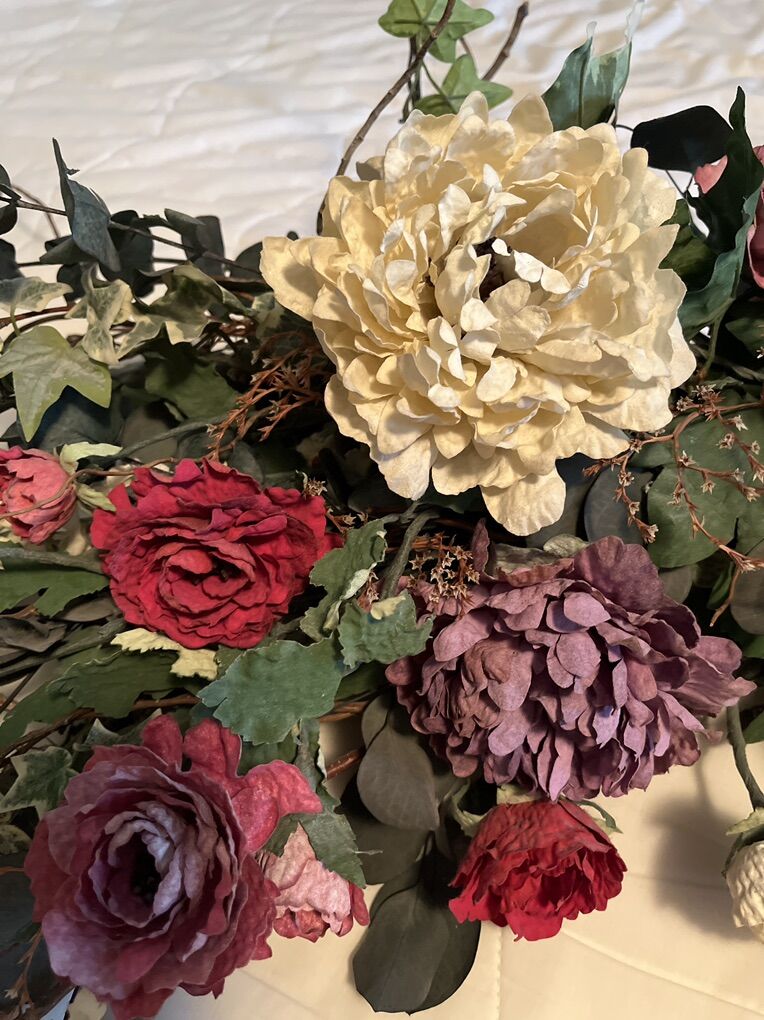 Silk Floral Arrangement Swag