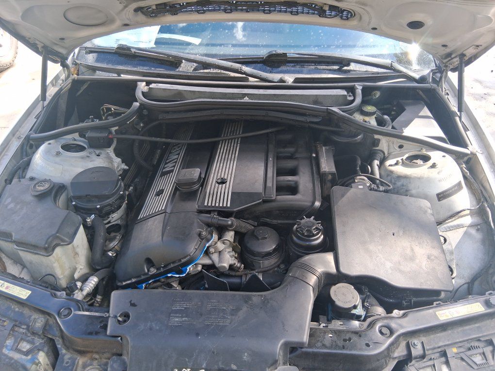 2004 BMW325XI