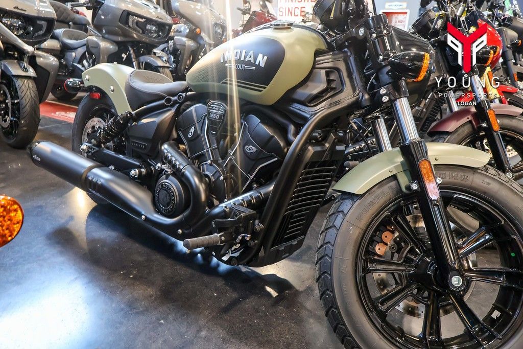 2026 Indian Motorcycle® Chief® Bobber Dark Horse® Moss Green