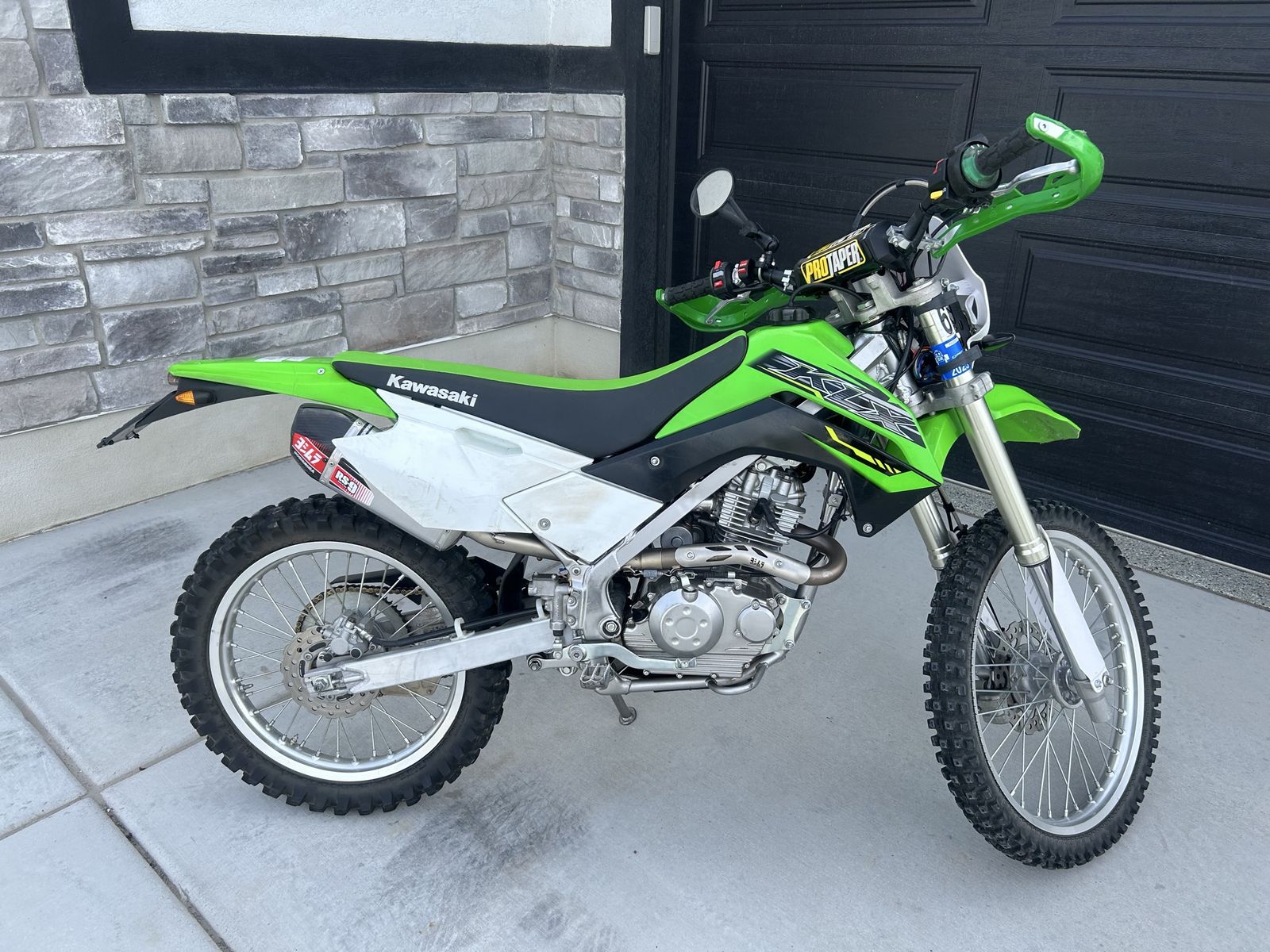 Kawasaki KLX 140R F