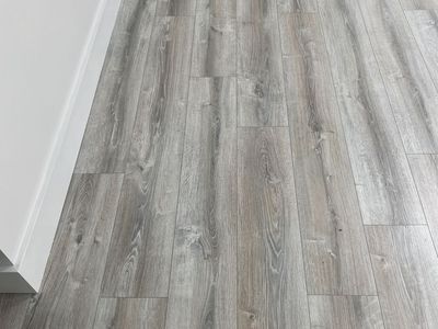 Laminate flooring, 220 + square feet for $150 obo!