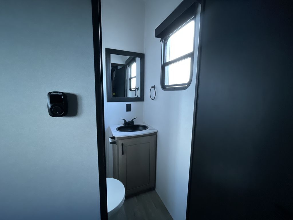 Main image 50
