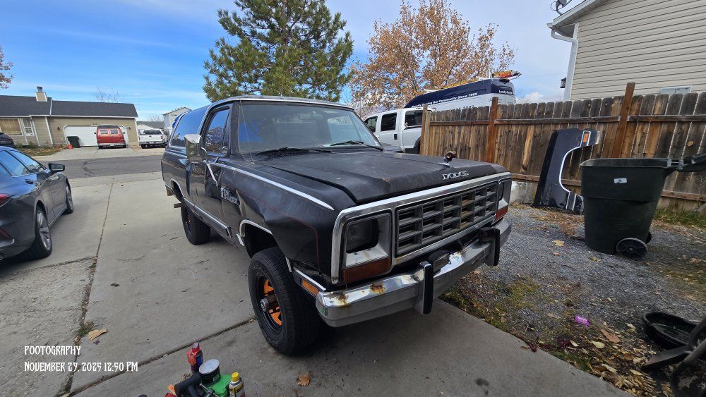 Wtt my 85 dodge ramcharger royal se
