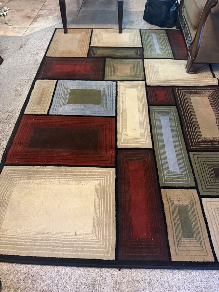 5’ x 7’ Area Rug – Modern Geometric Design