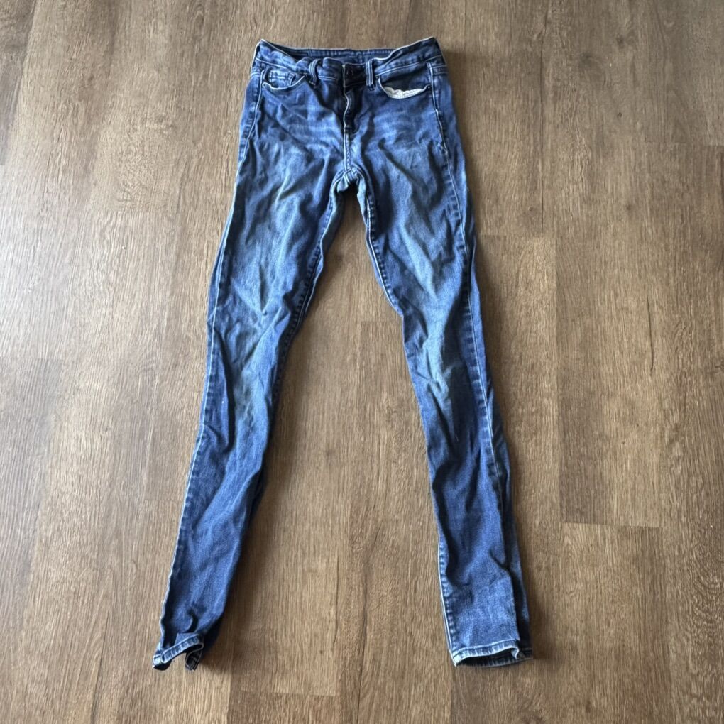 Calvin Klein Ultimate Skinny Dark Wash Jeans 2x32