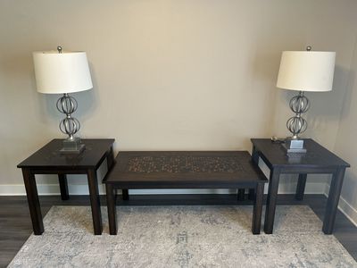 $100 OBO Coffee Table, 2 End Tables and 2 Lamps