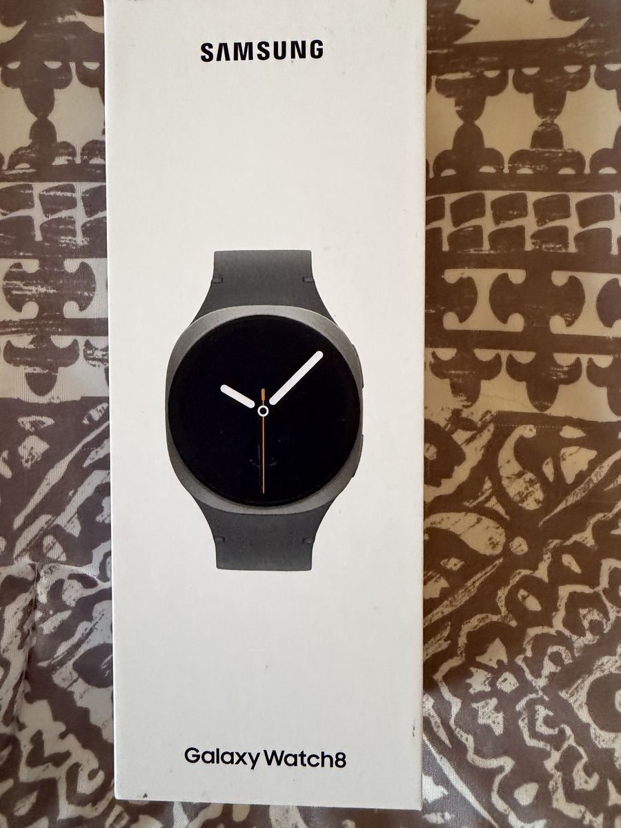 Selling Samsung Galaxy Watch8 40mm $250 OBO